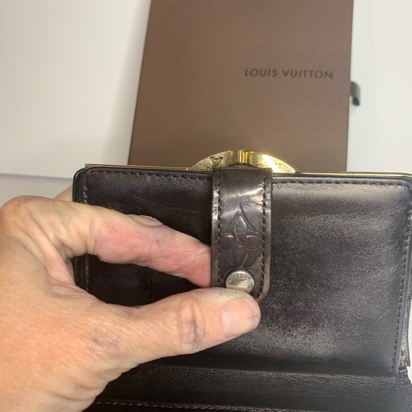 Louis Vuitton Vernis Porte Monnaie Viennois Wallet - Picture 8 of 16